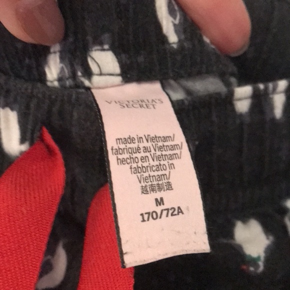 Victoria’s Secret PJ Set - Picture 3 of 5